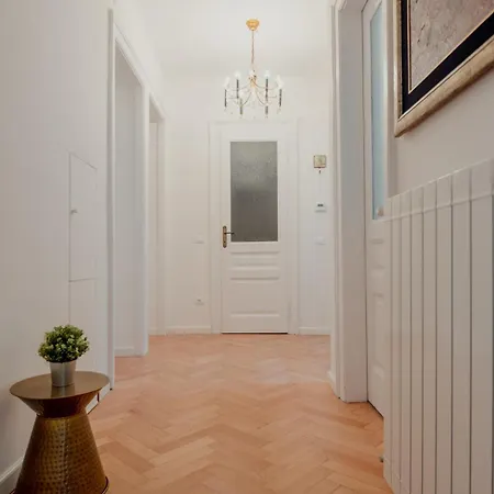 Apartment Eva
